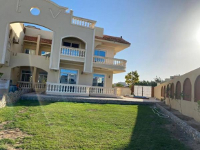 Nearby Elgouna - villa with private pool, garden